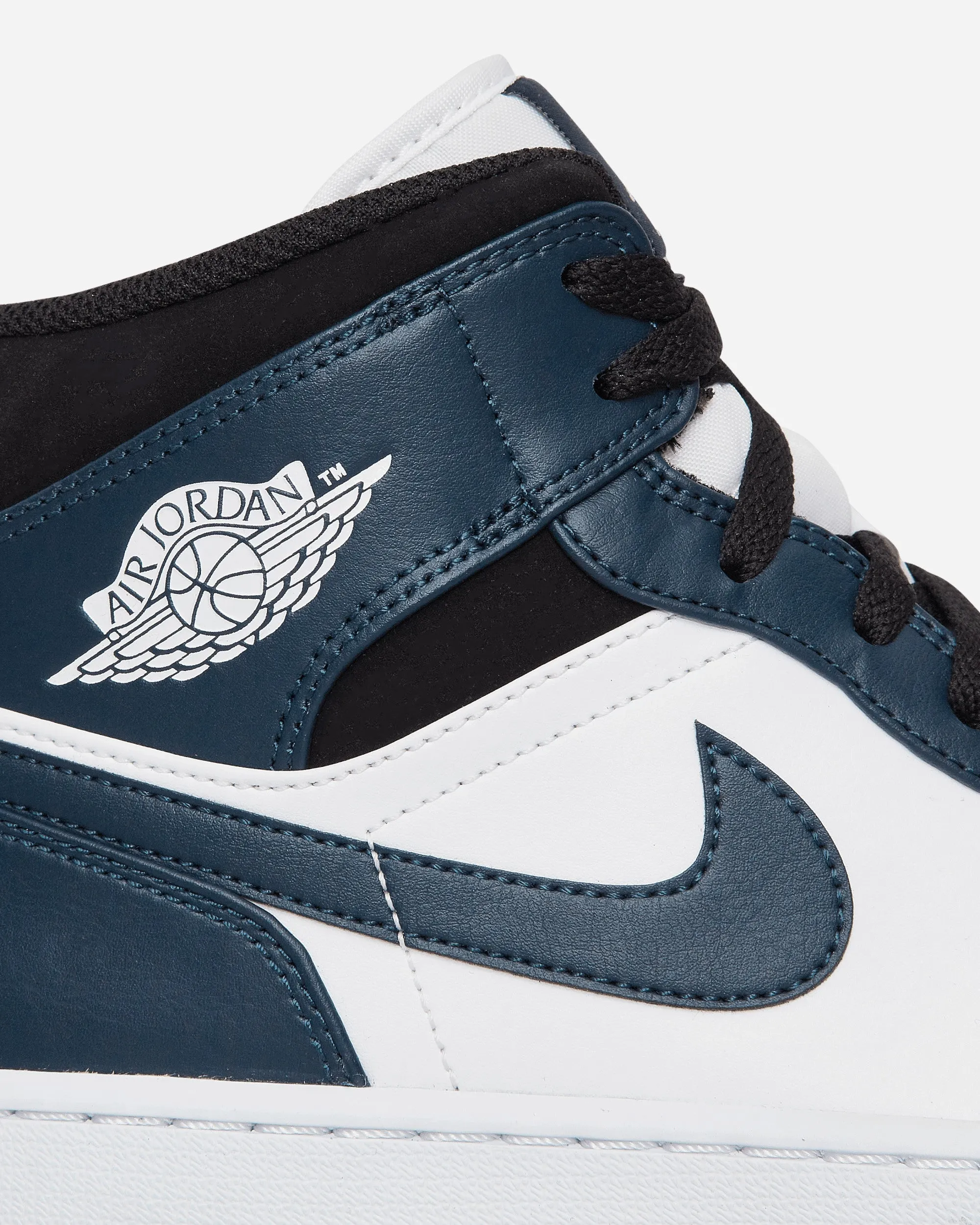 Air Jordan 1 Mid Sneakers Armory Navy