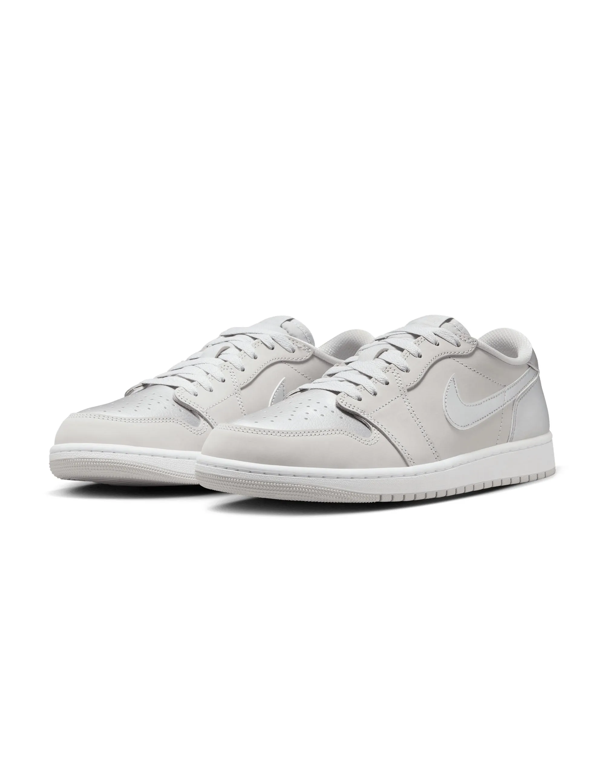 Air Jordan 1 Retro Low OG - Neutral Grey / Metallic Silver / White