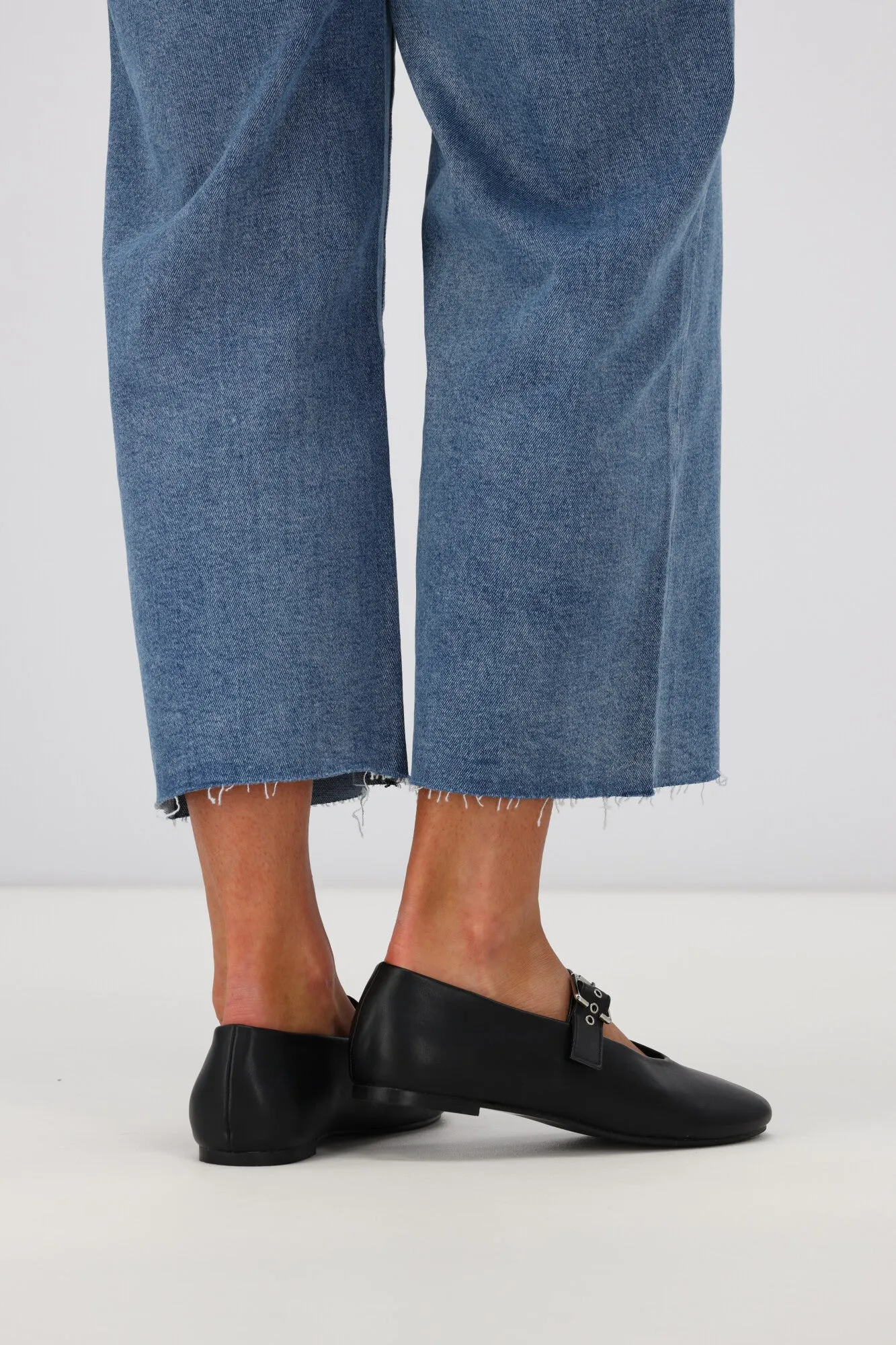 Billini Jaba Flats Black