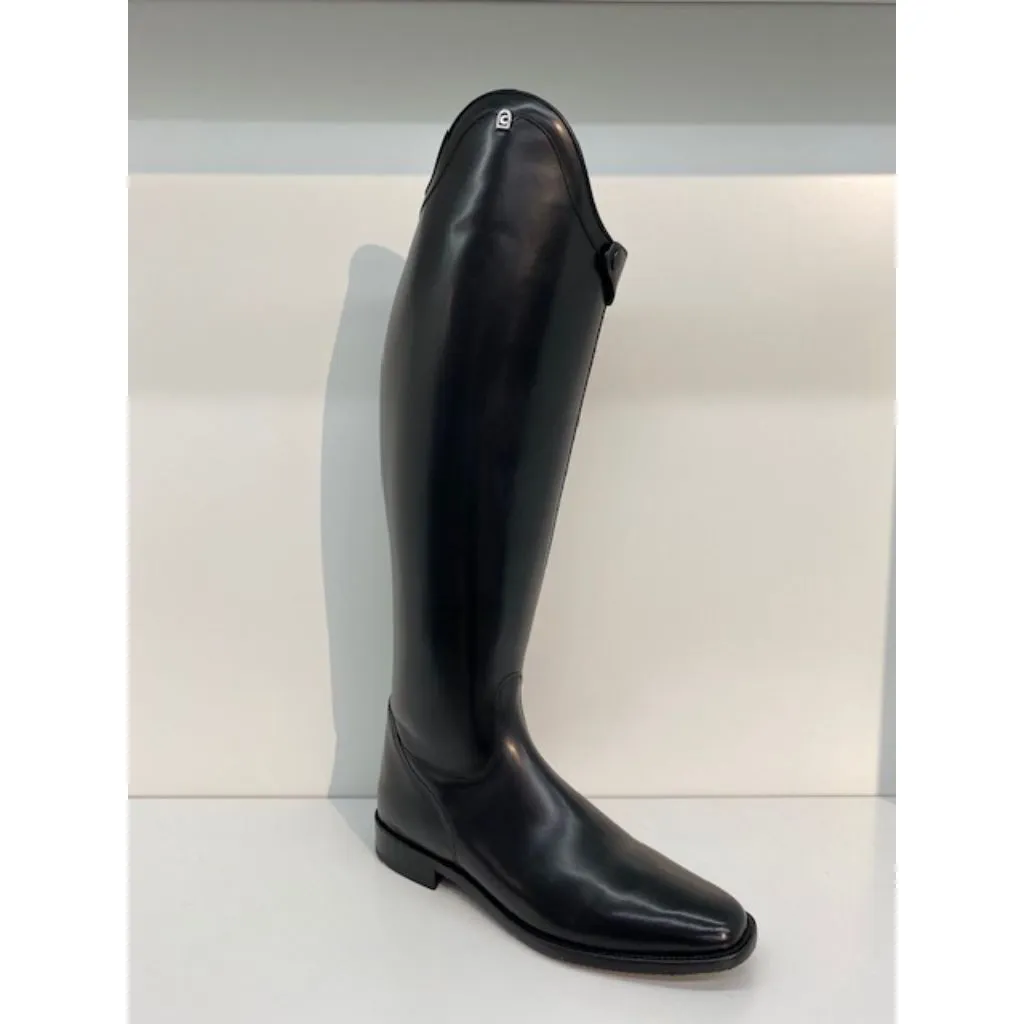 Luxurious Insignis Cavallo Slim Dressage Boots