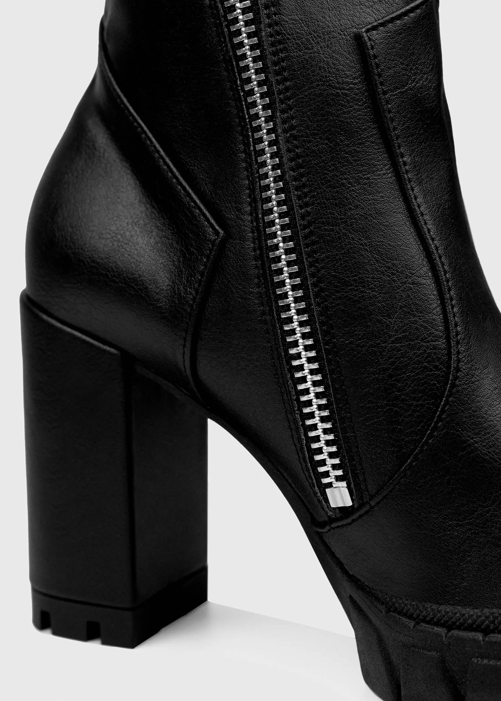 Ritual Boots Black Vegea leather ankle boots - sample sale